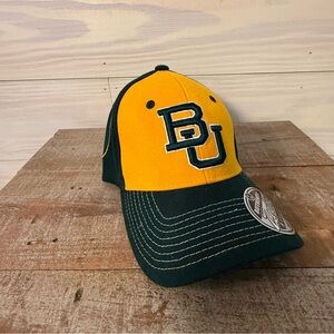 Baylor Bears BU Fitted Hat Cap Flex fit Stretch M/L Collegiate Athletic Wear